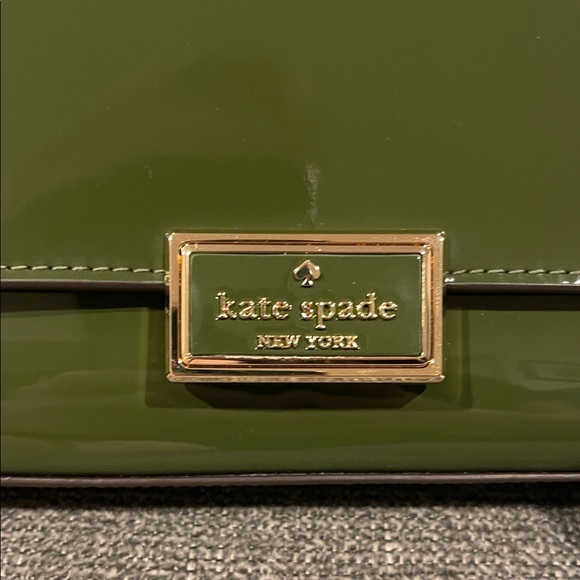 Kate Spade Regan Patent Crossbody Bag. Color is Enchanted. Gold hardware NWT - Picture 2 of 7